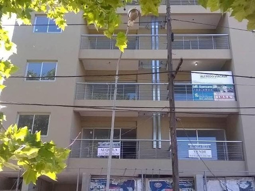 Imagen 1 de 7 de Departamento En Venta En Tigre Centro