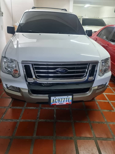 Imagen 2 de 9 de Ford Explorer