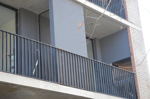 Venta 3 Amb Departamento En Tigre Centro