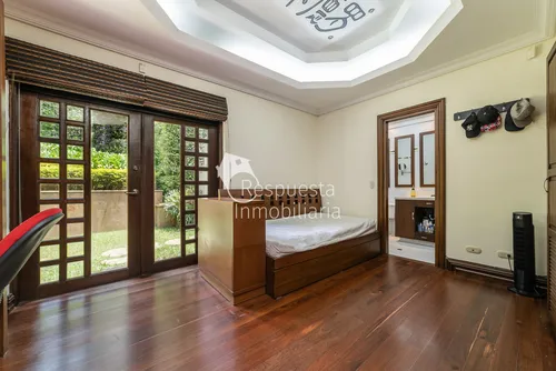 Vendo Hermosa Casa En El Poblado - Como Vivir En Una Finca.