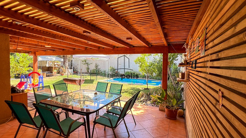Casa En Condominio Casa Grande 6 Dormitorios Piscina Terraza