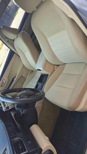 Toyota Camry 2.5 Le L4 At