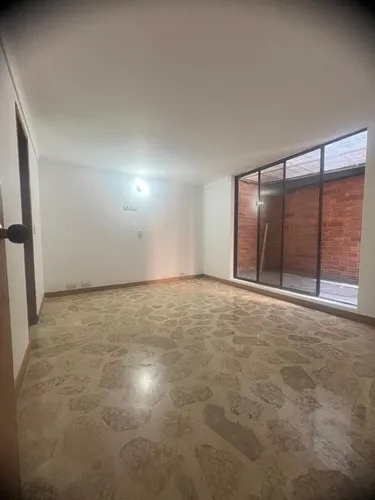 Apartamento En Venta En Laureles. Cod V10059