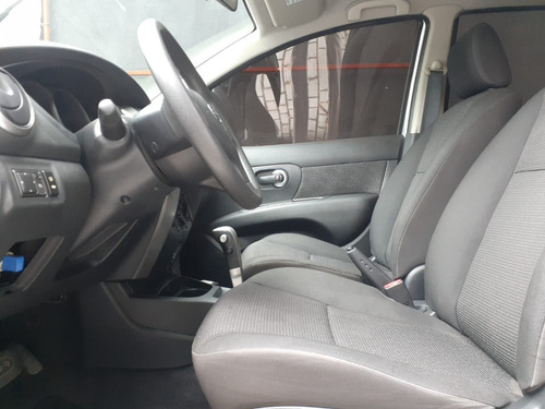 Imagem 7 de 15 de Nissan Livina