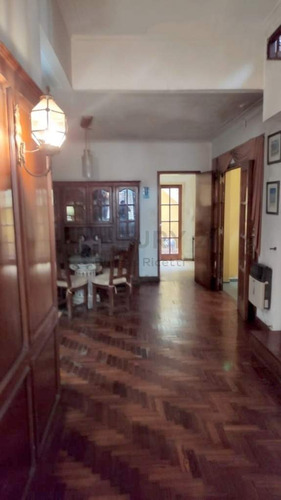 11 E/ 41 Y 42. Casa De 4 Dormitorios En Venta La Plata