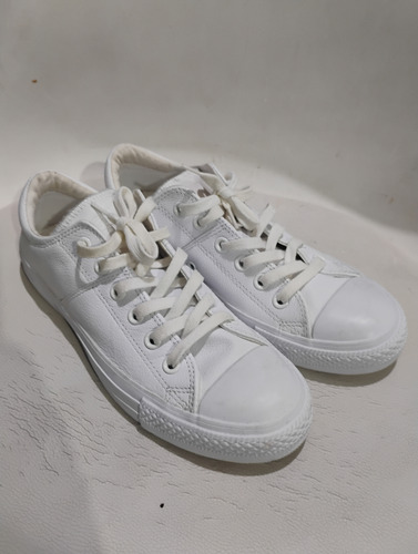 Tenis Marca Converse De Dama (Usado)