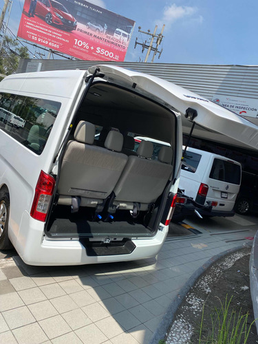 Nissan Urvan 14 Pasajeros Ampl AA