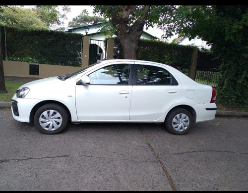 Toyota Etios 1.5 Sedan Xs