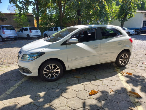 Imagem 7 de 10 de Chevrolet Onix 2015 1.4 Ltz 5p