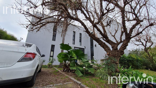 Casa - 6 Ambientes - Villa Olivos - Garín - Venta