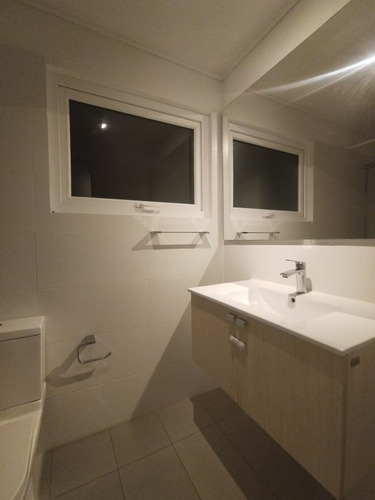Arriendo Espléndida Casa En Condominio 3d/2b/3e, Limache.