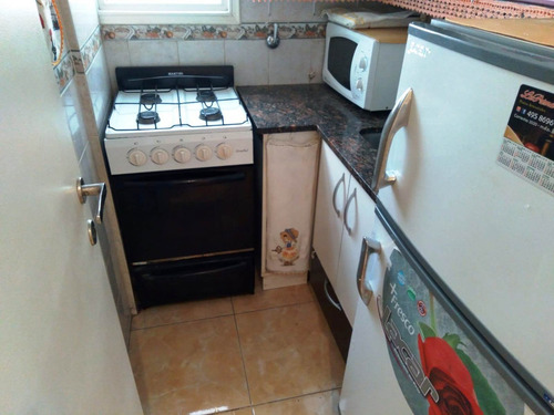 Imagen 16 de 20 de Venta 2 Ambientes A La Calle C/balcón Saliente Zona Centro