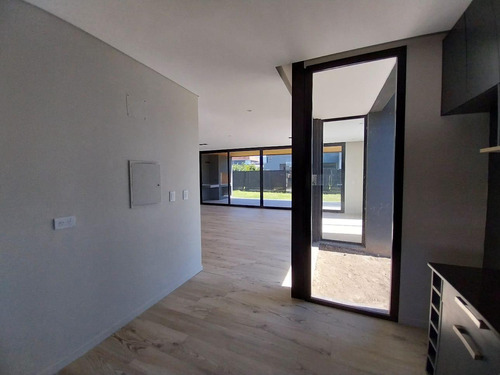Espectacular Casa En Venta En Alto Verde 3, Yerba Buena