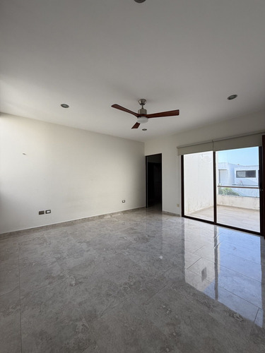 Casa De 4 Recámaras + Cuarto De Servicio, En Residencial Parque Natura En Cholul