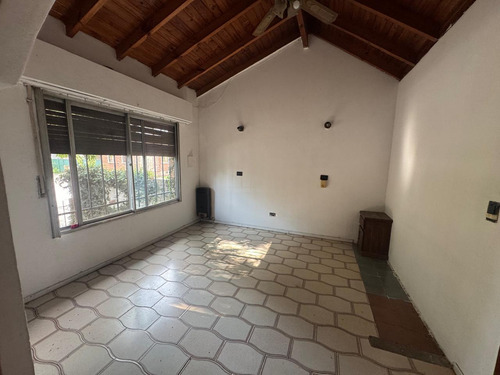 Casa En Venta, San Fernando, Vias Del Tres De La Costa Hacia El Rio