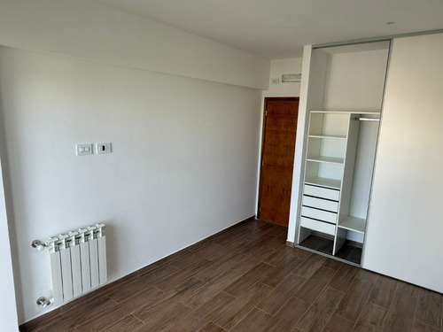 Venta Semipiso A Estrenar 1 Dormitorio Al Frente Con Cochera- La Plata