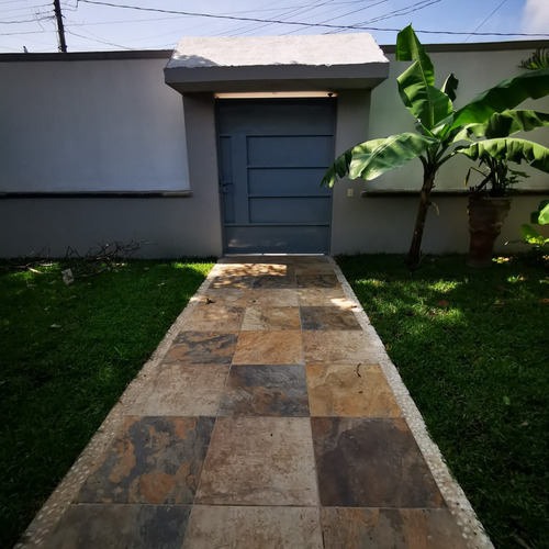 Compra Tu Casa En La Ciudad De La Eterna Primavera, Junto Al Rio.
