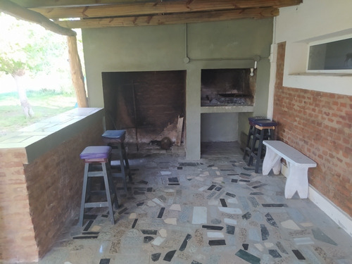 Imagen 4 de 17 de Alquilo Cabaña Estilo Casa Quinta Con 2 Habitaciones