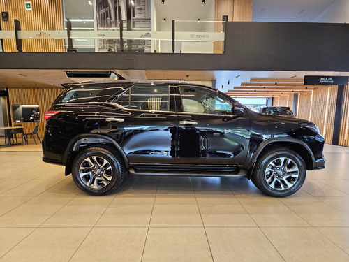 Toyota Fortuner 2.8 Diesel Srv 4X4 At