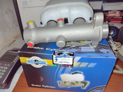 Imagen 5 de 5 de Bomba Freno Ford Super Dutty F 250 F 350 Tritón 05-09