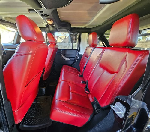 Jeep Wrangler 3.6 Unlimited Sahara V6 4x4 At