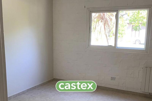 Imagen 8 de 19 de Departamento De 2 Dormitorios A La Laguna En Venta En Terralagos, Canning