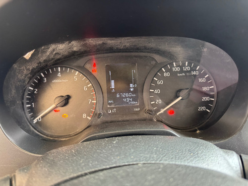 Nissan NP300 2.5 Doble Cabina S Aa Pack Seg Mt