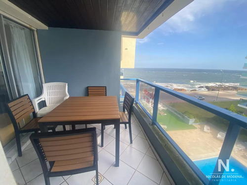 Vende Apartamento En Península - Punta Del Este De 2 Dormitorios Frente Al Mar 