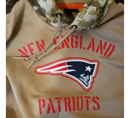 Sudadera Patriots Salute To Service, En Perfectas Condicione (Usado)