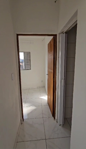Aluga-se Apartamento 1 Dormitório Com Sacada