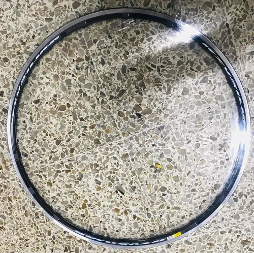 Aro Mavic Ksyrium Sls Con Rosca Interna En El Aro 18 Huecos.