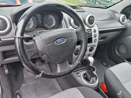 Ford Fiesta Sedan 1.6 Fly Flex 4p