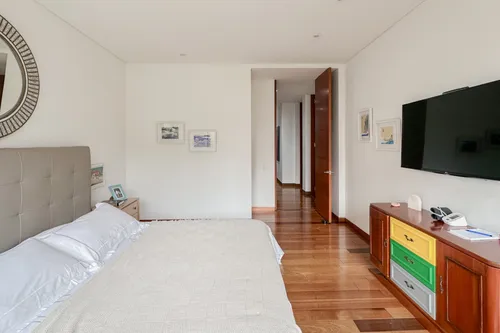 Apartamento En Arriendo En Los Rosales. Cod A7248