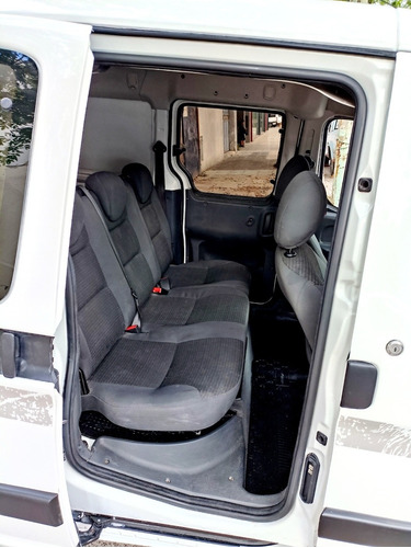 Imagen 9 de 24 de Peugeot Partner 2015 1.6 Hdi Furgon 5as Doble Puerta Lateral