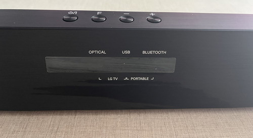 Soundbar Lg Sk1d 2.0 Canales Bluetooth Negro (Usado)