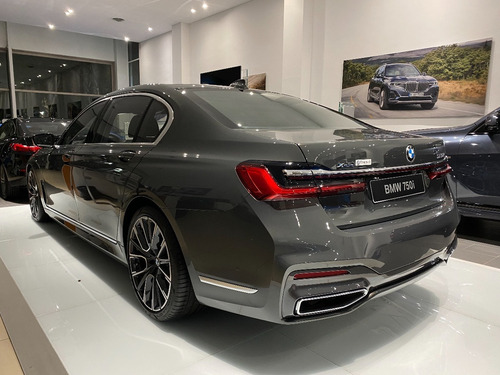 BMW Serie 7 4.4 750i Pure Excelence