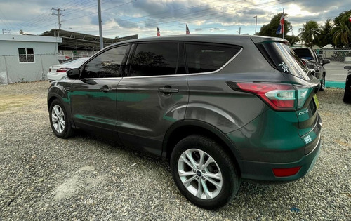 Imagen 3 de 10 de Ford Escape Se
