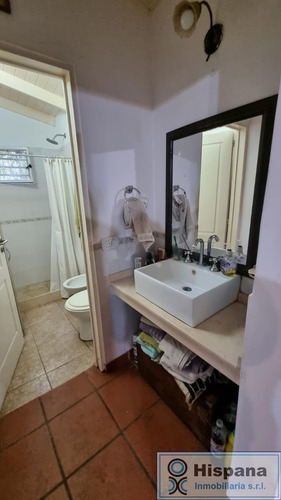 Líndísima Casa En Venta En Del Viso, Barrio Los Jazmines, Sobre Calle Arata