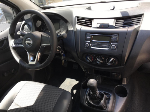 Imagen 6 de 8 de Nissan Np 300 Estacas 2022