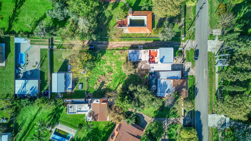 Terreno De 910 M2, Funes, 1 Cuadra Ruta 9