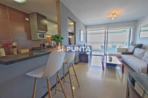 Imagen 5 de 22 de Apartamento Con Vista Al Mar En Alquiler