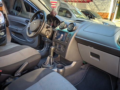 Ford Fiesta 1.6 8v