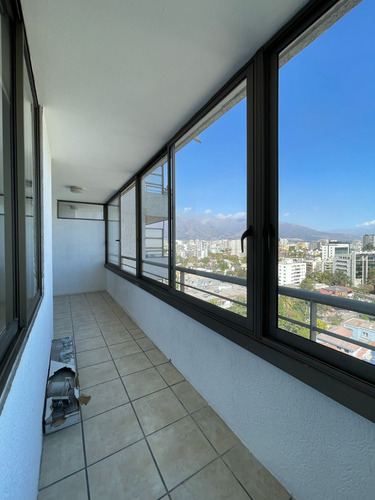 En Venta Amplio Y Hermoso Dpto. De 74 Mt2 Comuna De Ñuñoa