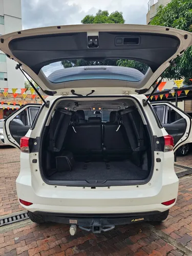 Toyota Fortuner 2.7l Mid