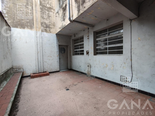 Casa En Venta A Mts Del Shopping Del Siglo - Ideal Inversores.