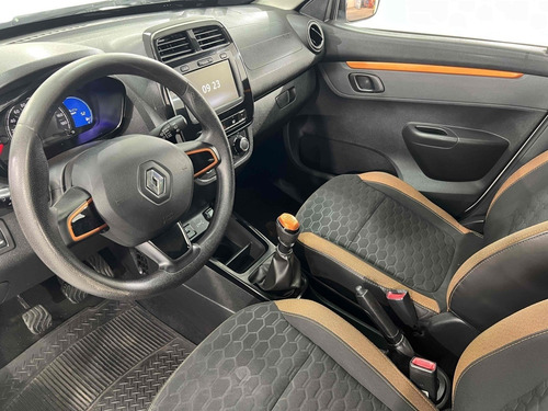 Renault Kwid 1.0 12V SCE FLEX OUTSIDER MANUAL