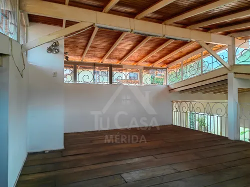 Hermosa Casa Urb Belensate