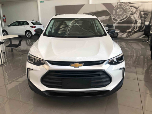 Imagen 2 de 10 de Chevrolet Tracker Lt At 2023 0km