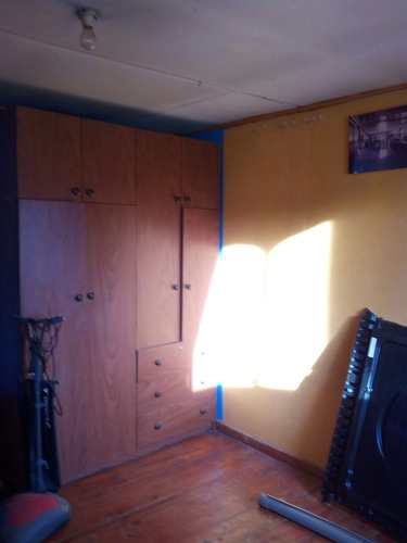 Casa En Venta De 5 Dorm. En Renca