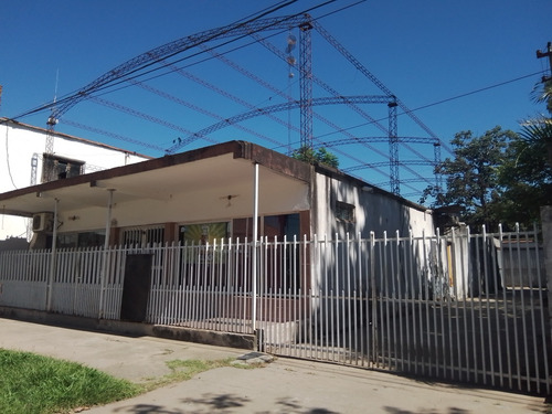 Vendo O Permuto Local Y Dos Galpones